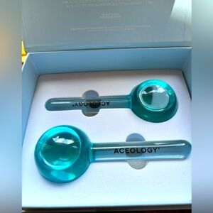 💥 Clearance Sale! The Original Blue Ice Globe Facial Massager